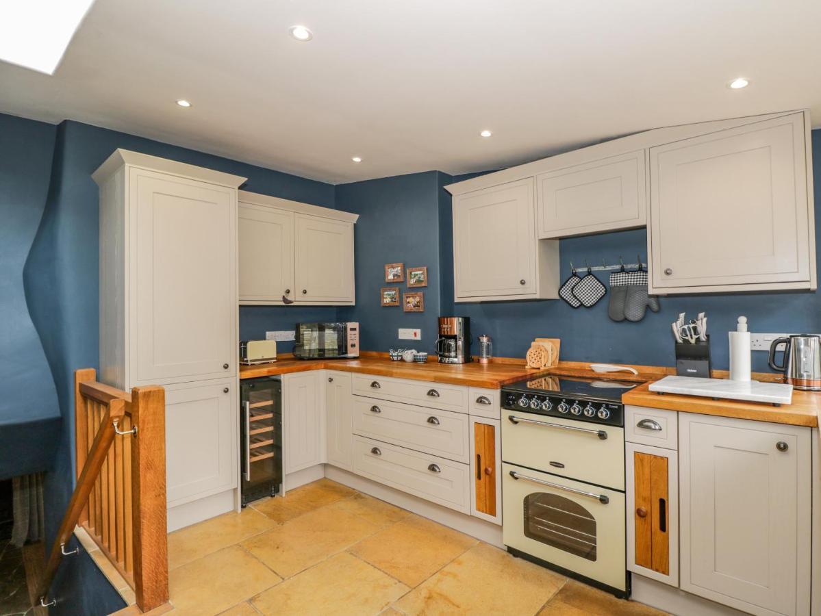 Fox Den Cottage Касъл Комб Екстериор снимка